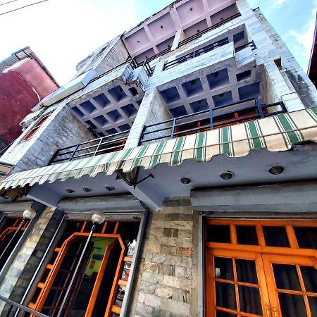 Hotel Radhe Continental Nainital Kültér fotó