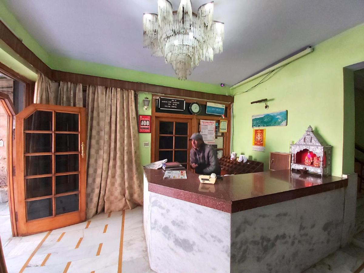 Hotel Radhe Continental Nainital Kültér fotó