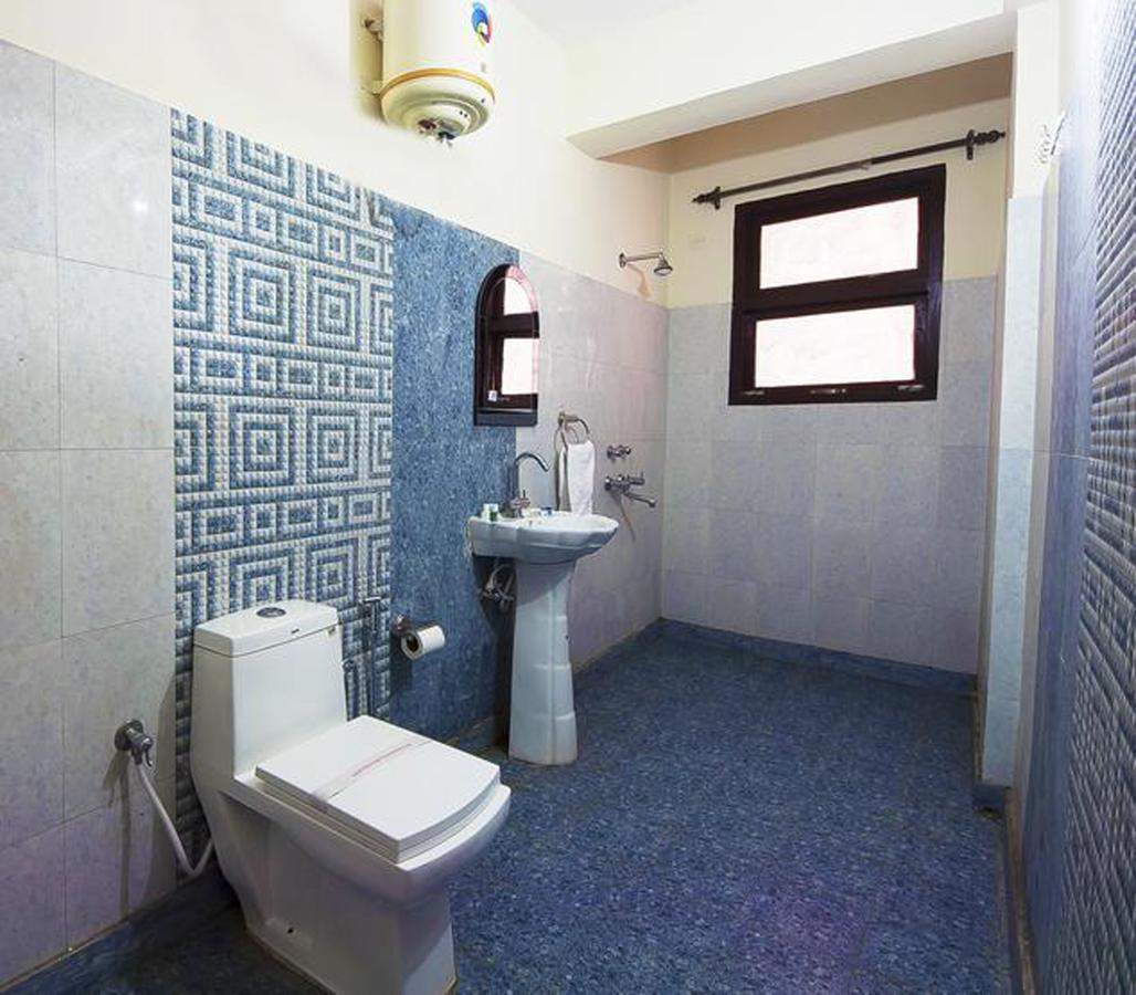 Hotel Radhe Continental Nainital Kültér fotó