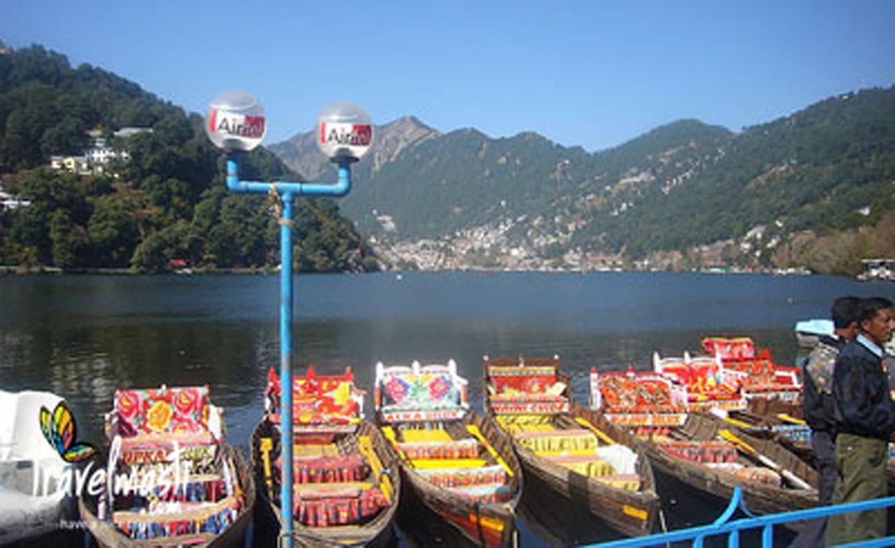 Hotel Radhe Continental Nainital Kültér fotó